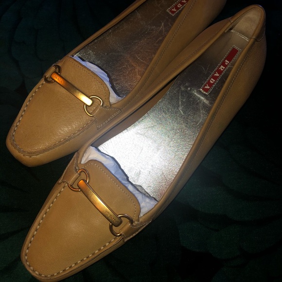 Prada Flats - Picture 2 of 9